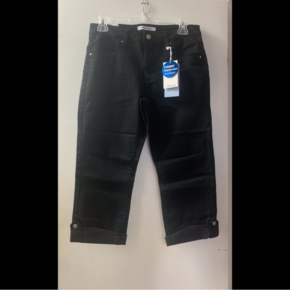 🌟 Stretch Denim Rolled Capri-Black - Picture 2 of 4